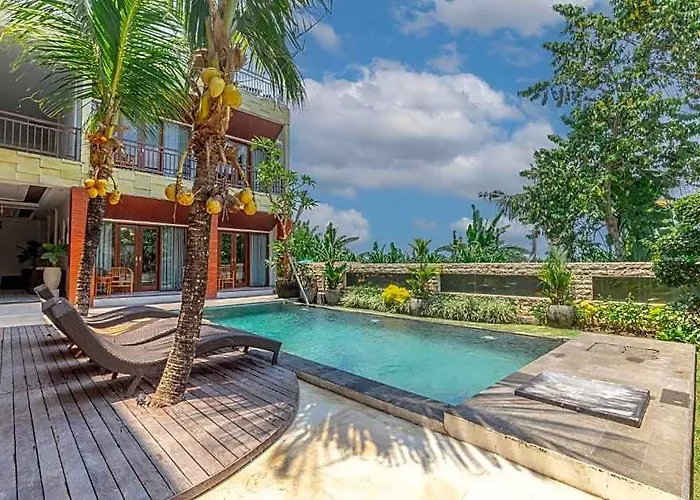 Relaxing Superior With Pool In Canggu Buduk